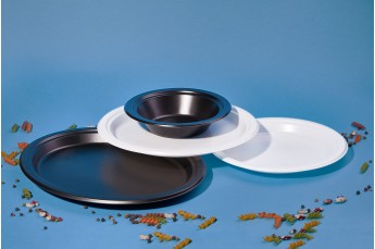 Пластиковые тарелки фото